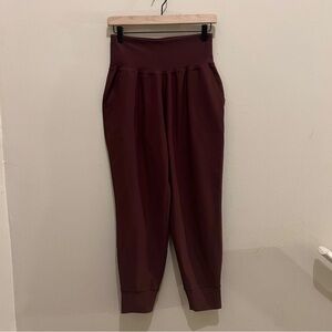 Old Navy Powersoft High-Waisted Maroon Joggers Stretch Athleisure Size M